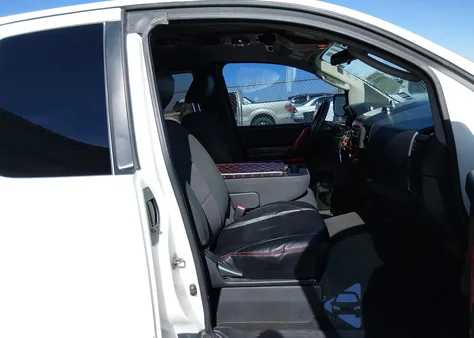 2010 Nissan Titan Se из США, поврежденный, VIN 1N6BA0CH0AN301747